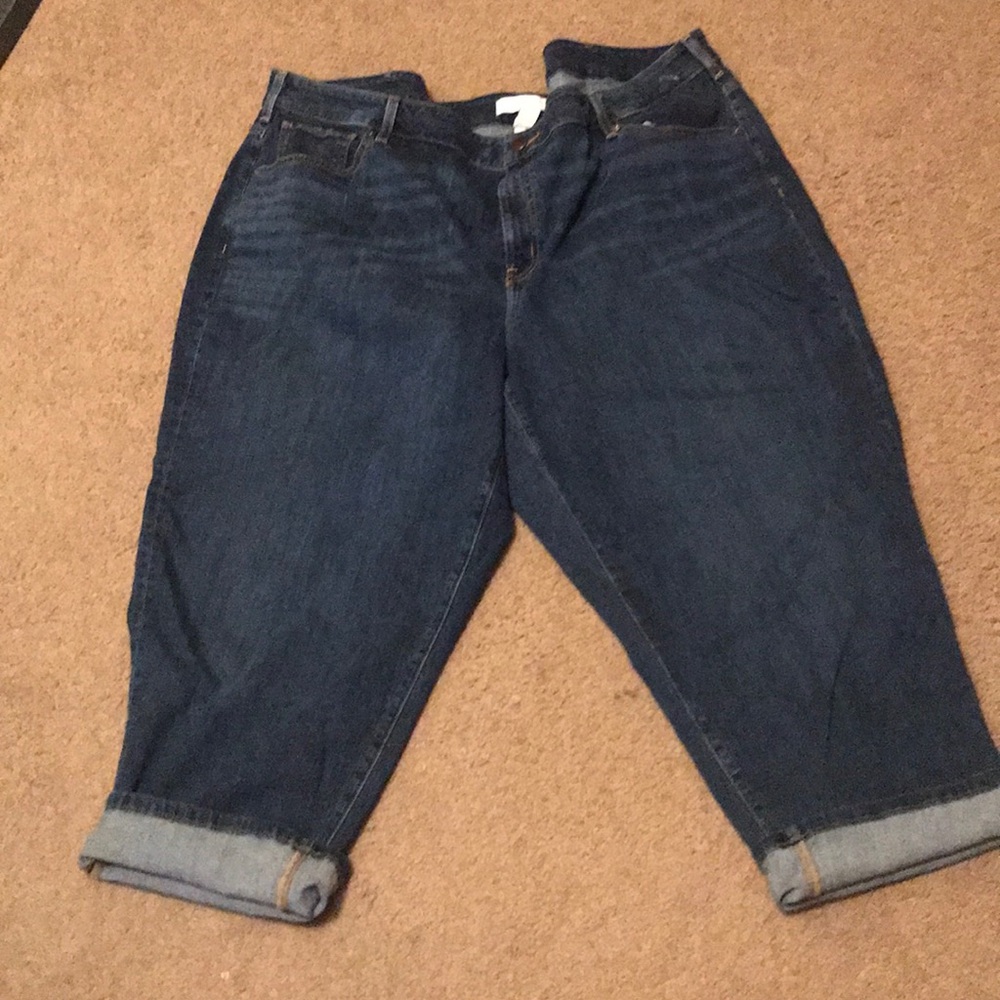 Lane Bryant Girlfriend crops size 28